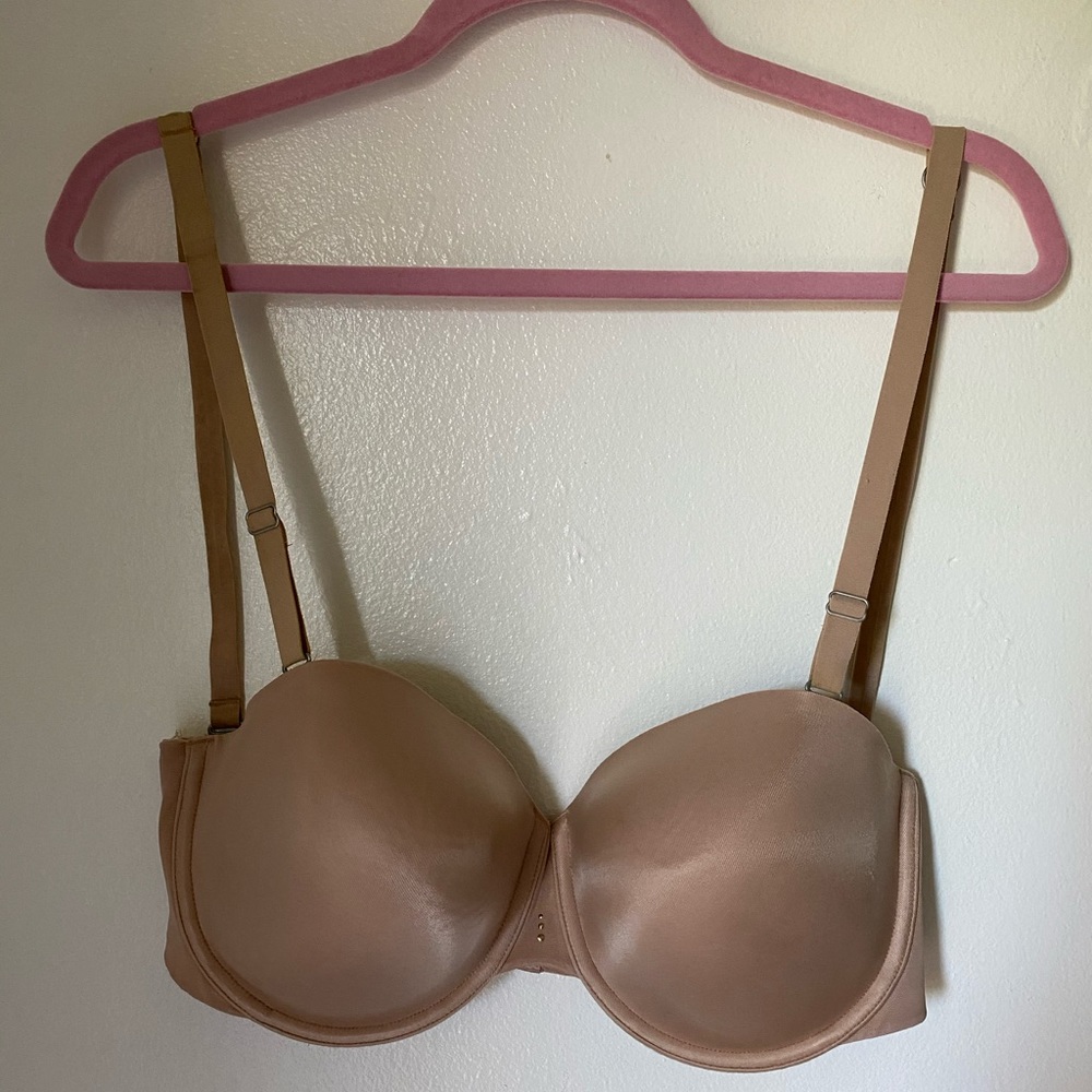 Victoria’s Secret 36DD nude bra